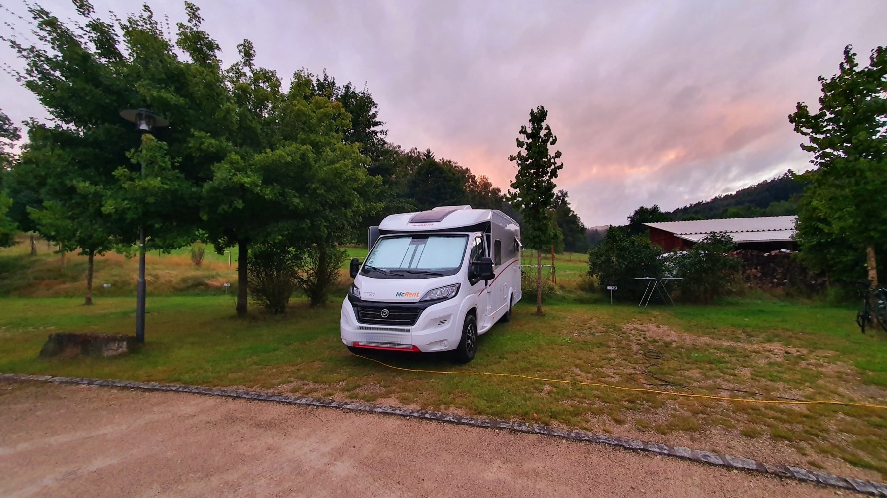 Stellplatz an der Therme Obernsees — Campervan Site in Mistelgau