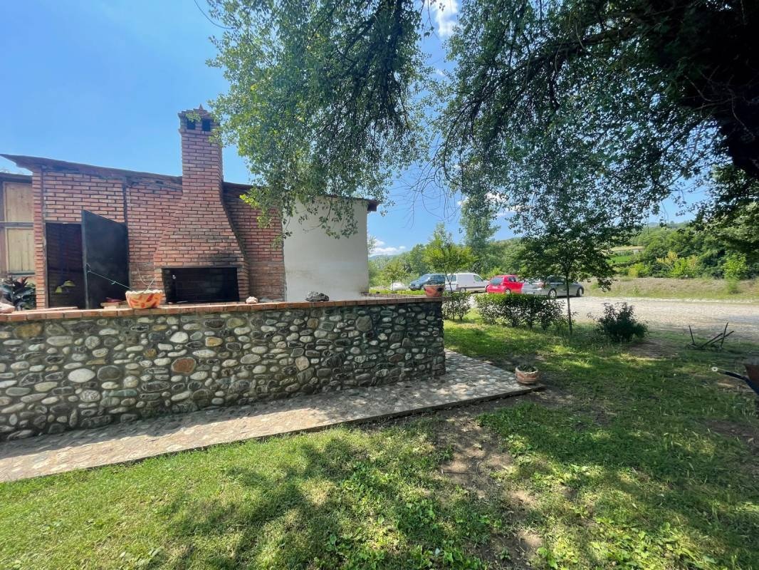 Kamping Lakosa — Kamp yeri in Rrëshen