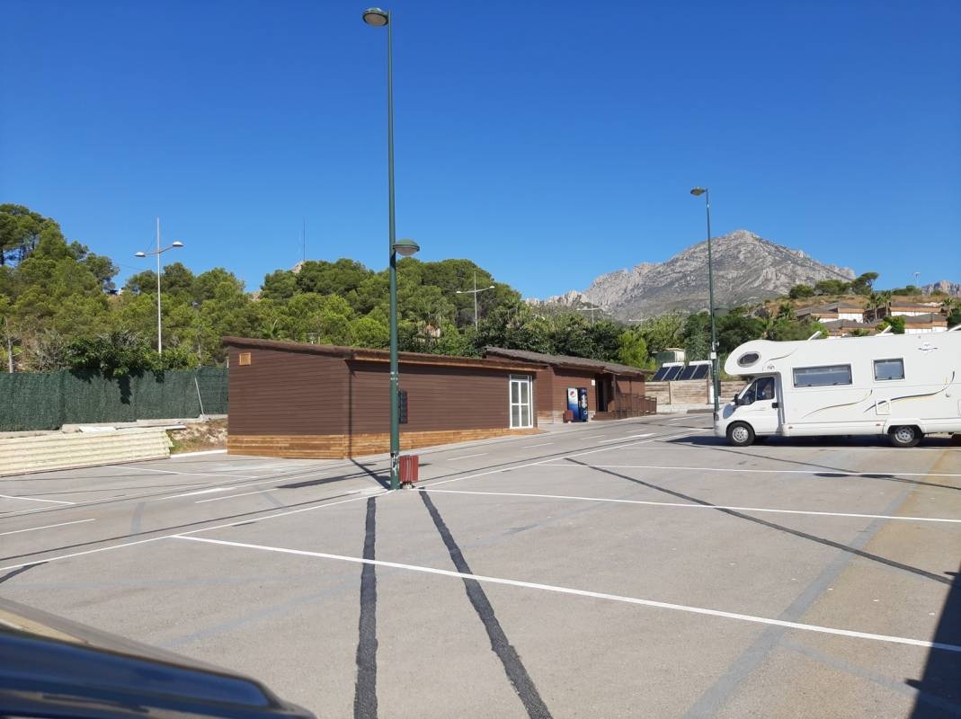 Camper Area Park Terra Natura — Місце для кемперів in Benidorm
