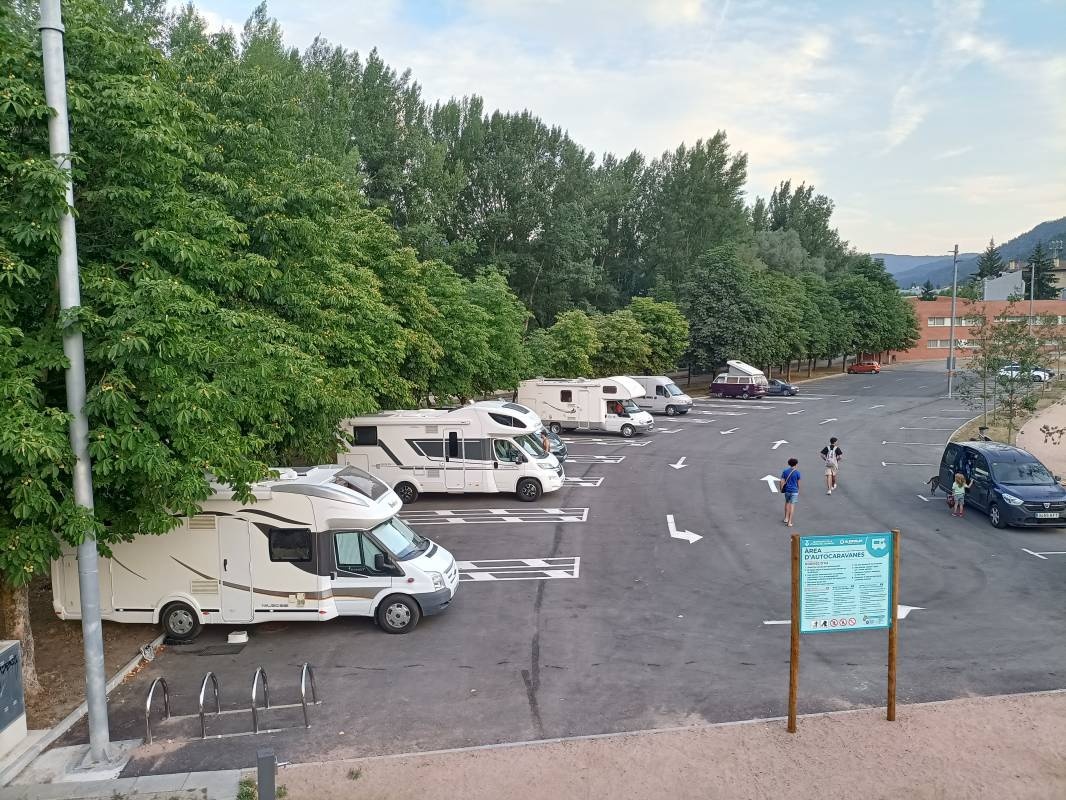 Devesa del Pla — Camperplads in Ripoll