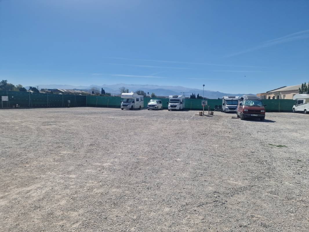 Finca Bellavista — Area Autocaravanas in Maracena