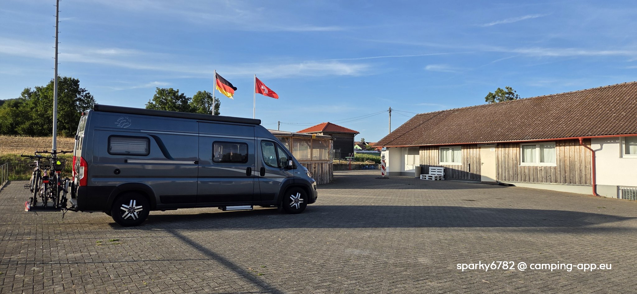 Wohnmobilstellplatz Mitgenfeld-Breitenbach — Photo 2