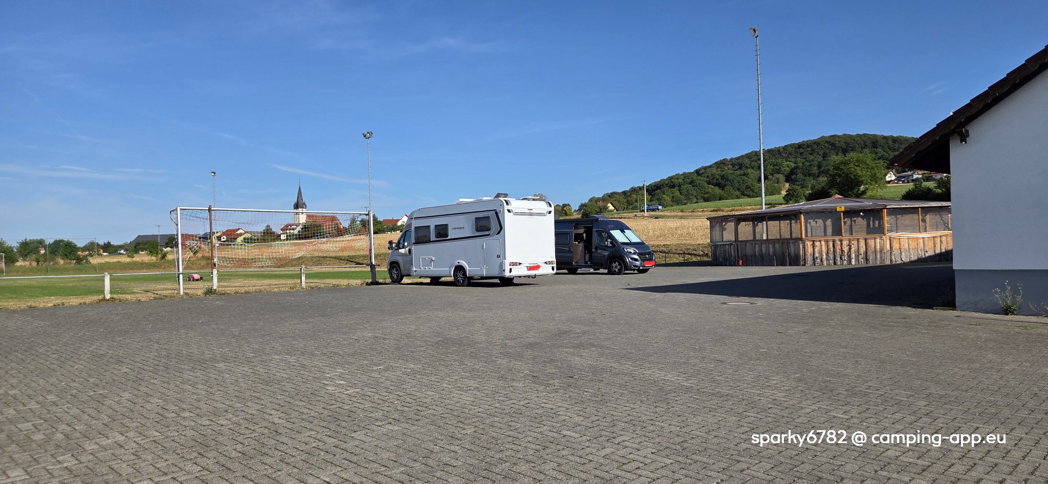 Wohnmobilstellplatz Mitgenfeld-Breitenbach — Campervan Site in Oberleichtersbach