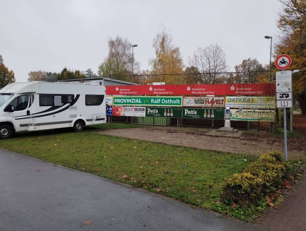 Neumühlenstadion Beelen — Bobilplass in Beelen