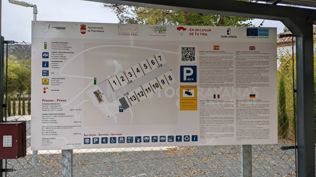 Área autocaravanas Dehesa Boyal — Stellplatz in Puertollano