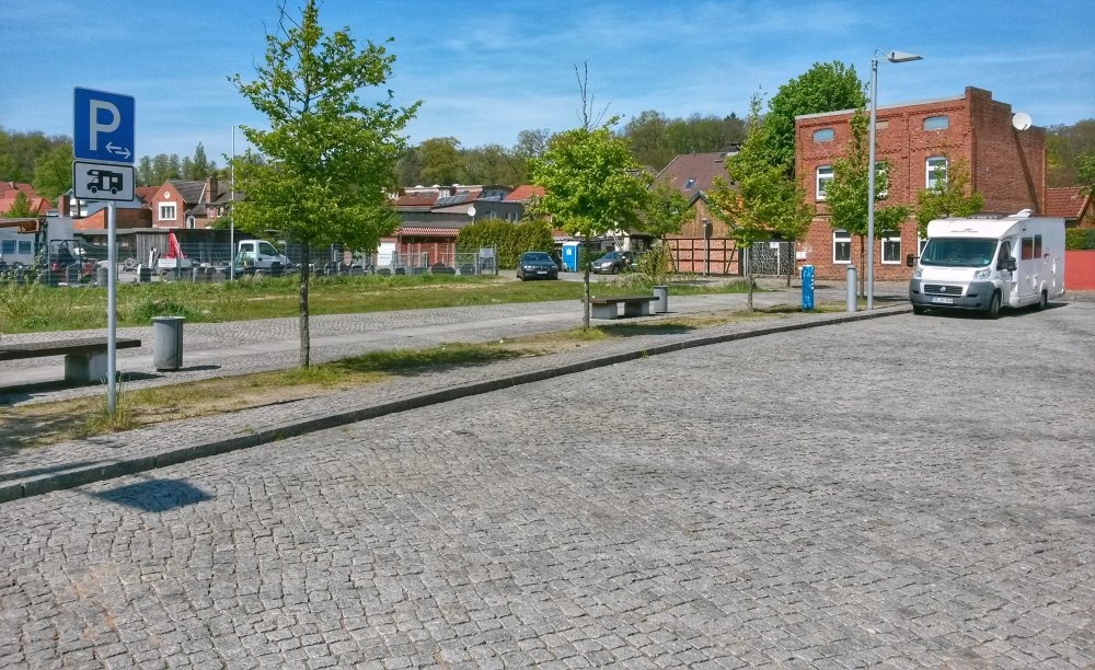 Stellplatz am Hafenplatz Boizenburg — Ställplats in Boizenburg/Elbe