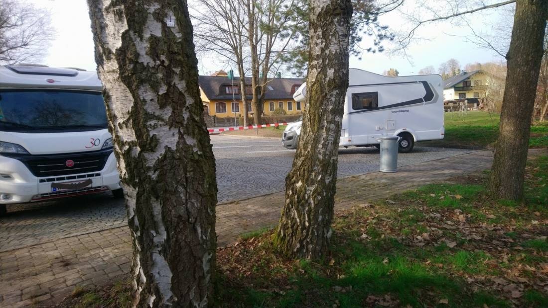WELCOME CARAVAN — Area Autocaravanas in Kleinpertholz