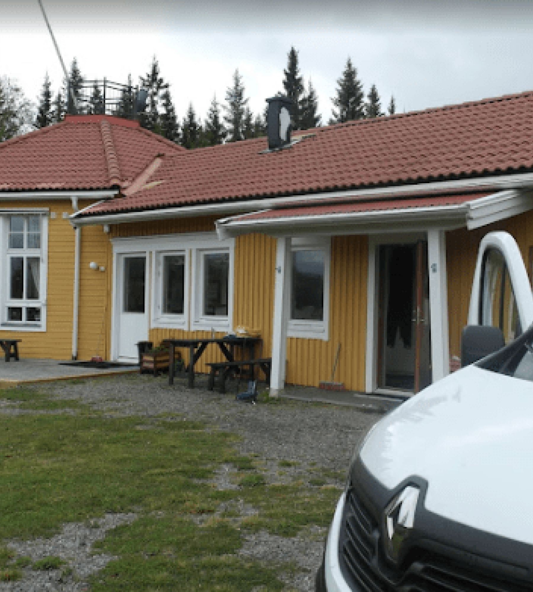 Laxvikens fiskecamp — Aire camping car in Föllinge