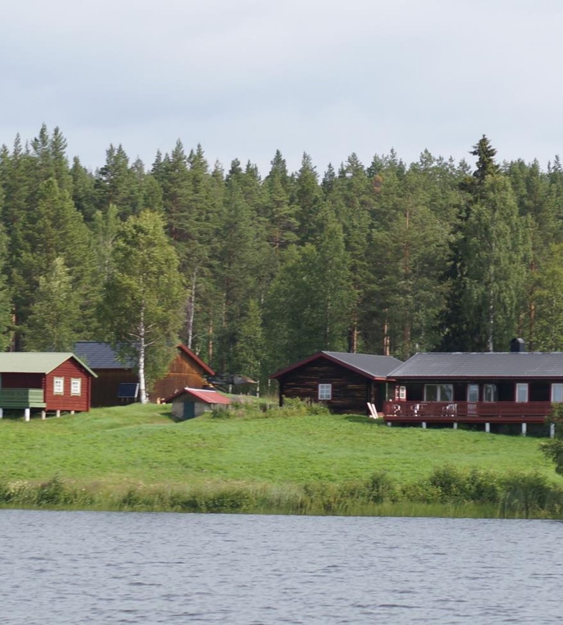 Kårtjärns jakt- & fiskecamp — Aire camping car in Sveg
