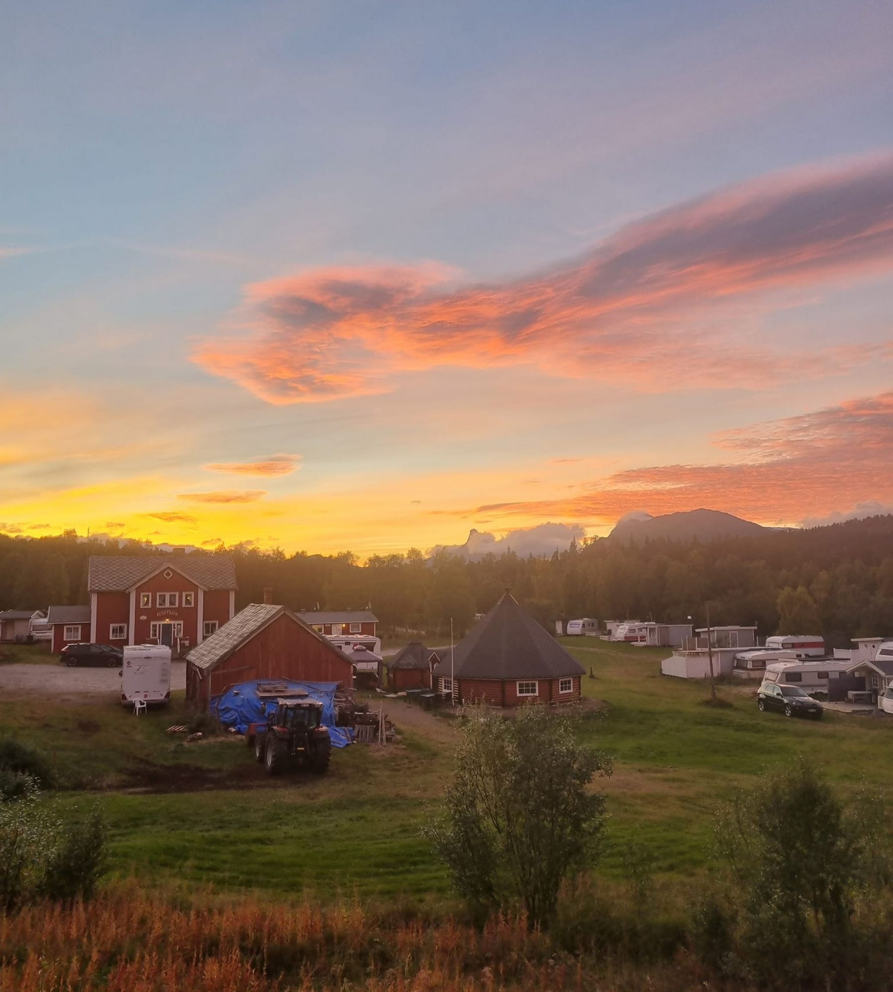 Graddis Fjellstue og Camping AS — Місце для кемперів in Røkland