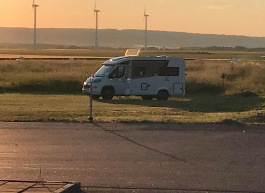 Röks Lanthandel — Karavan Sitesi in Ödeshög