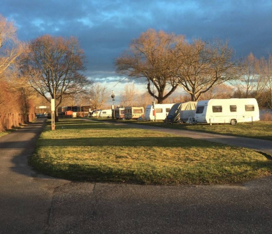 Campingplatz Strandbad Mannheim — Camping in Mannheim