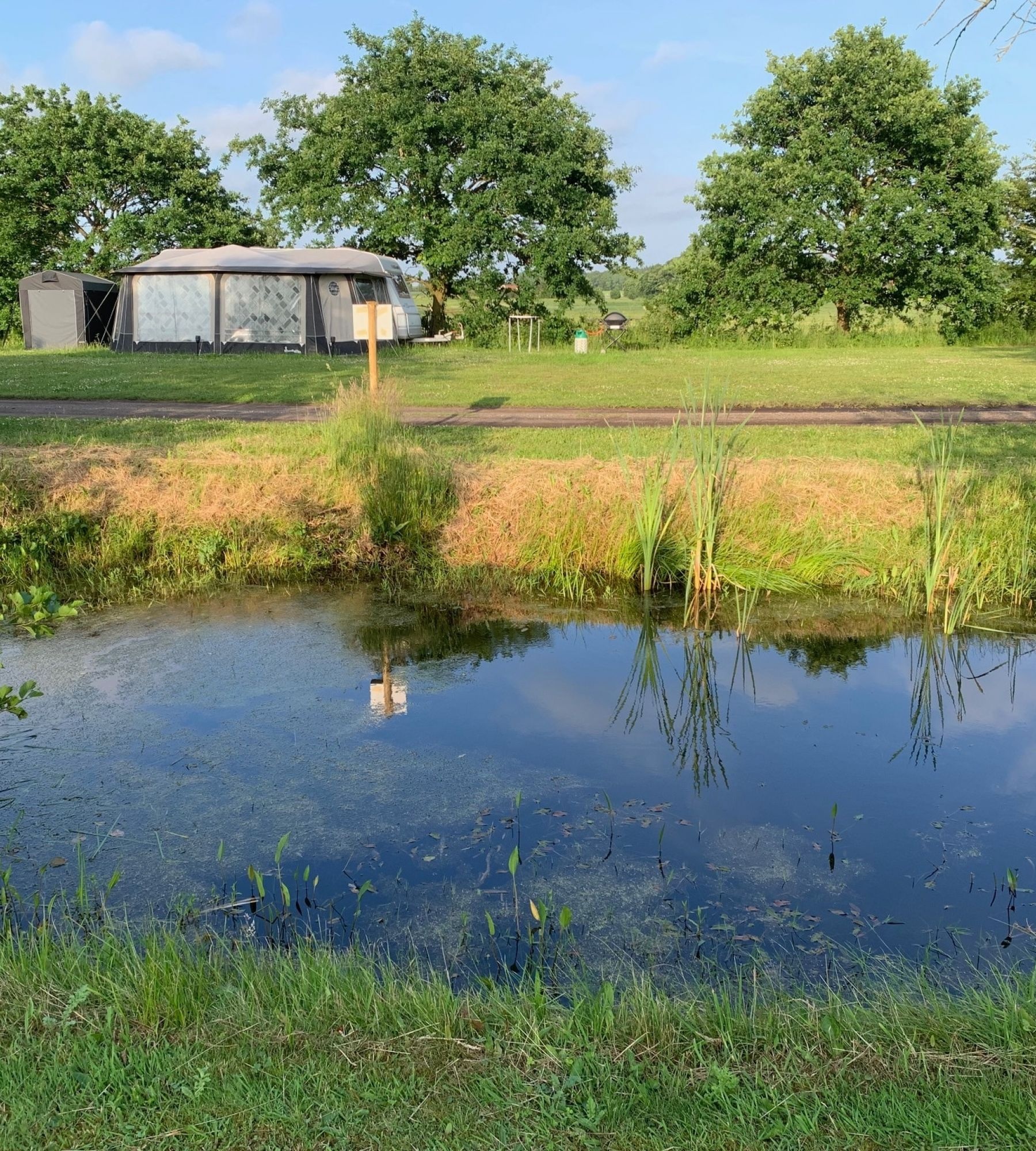 Camping Gesten — Stellplatz in Gesten