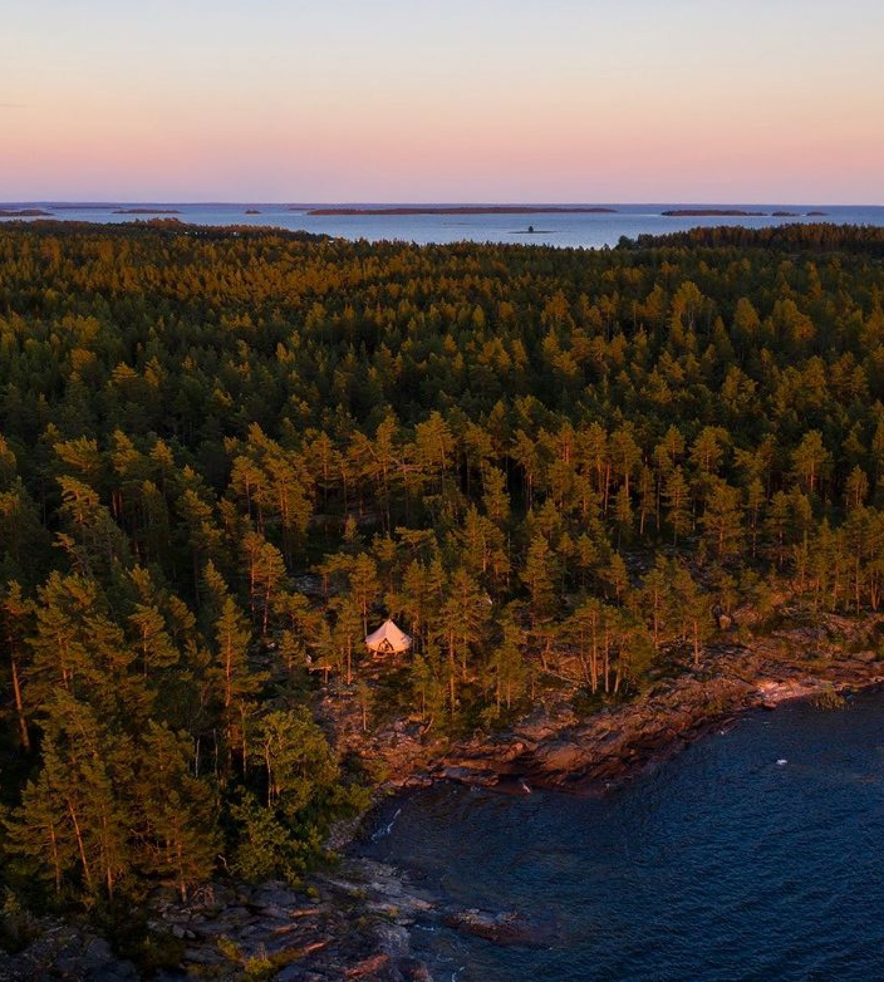 Happie camp - Värmlandsgården — Місце для кемперів in Karlstad 