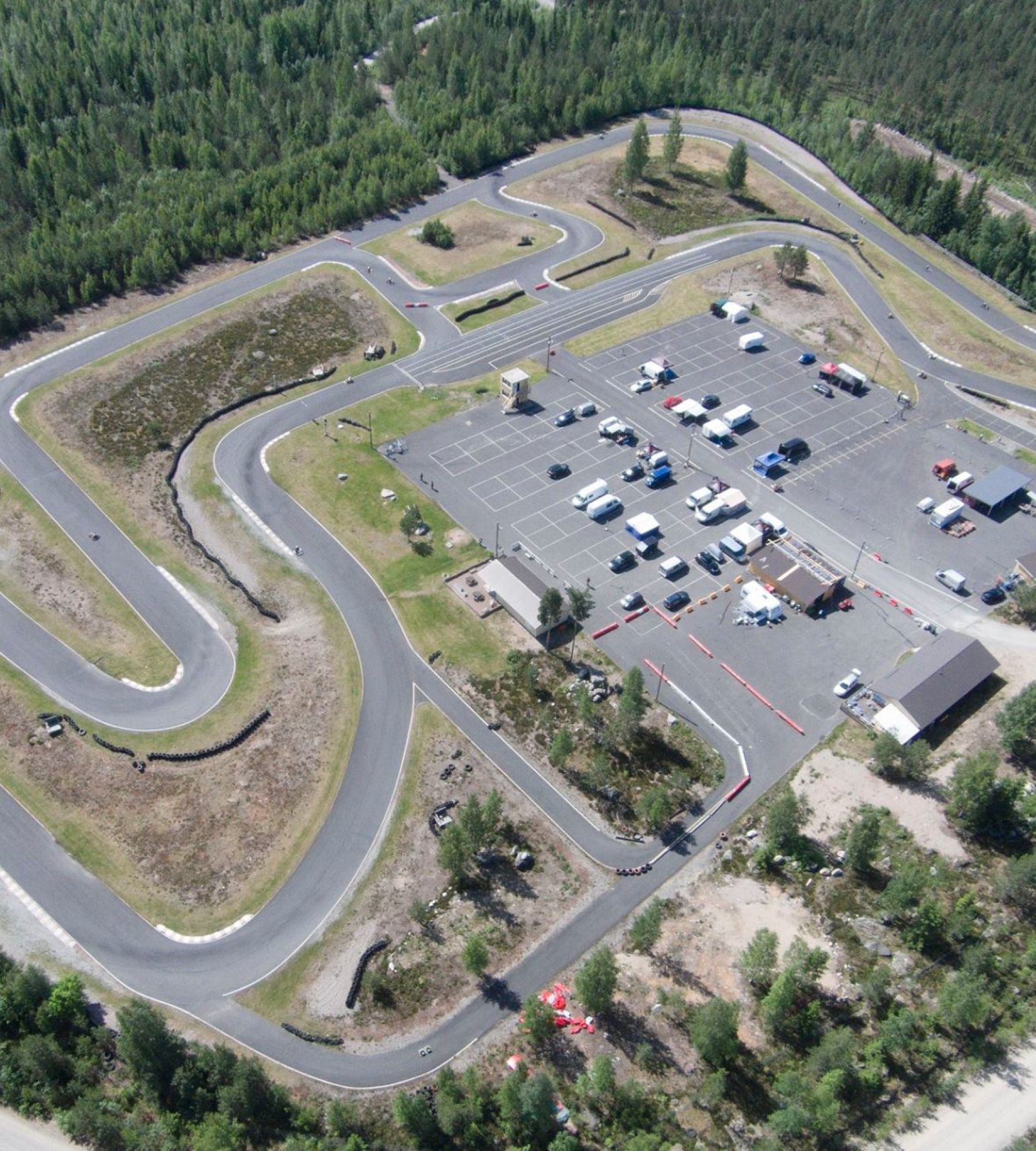 Ruuhimäki Circuit — Sp. parking dla kamperów in Lievestuore