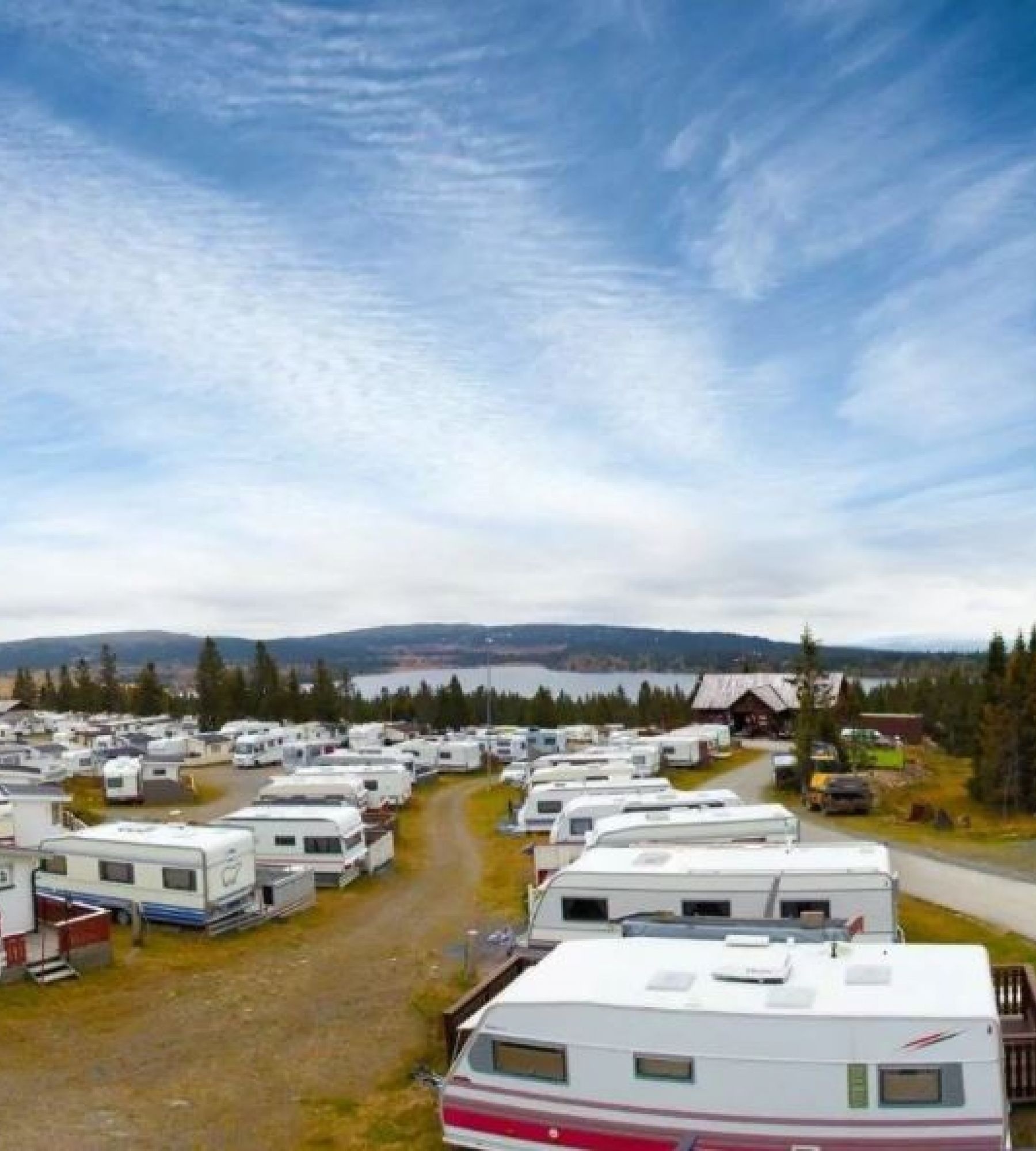 Sjusjøtunet Hytter og Caravansenter — Camperplads in Sjusjøen