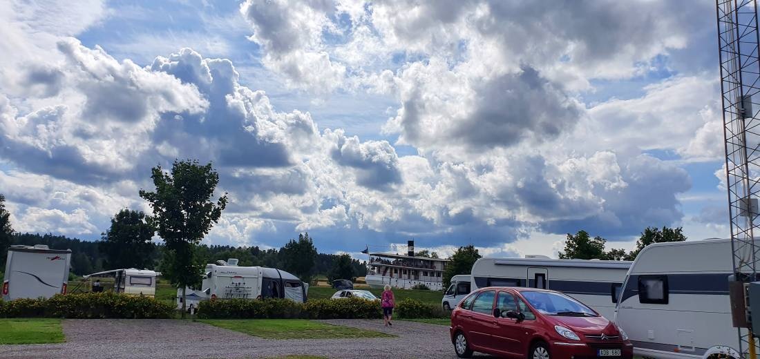 Skeppsdockans Camping & Vandrarhem — Camperplaats in Söderköping