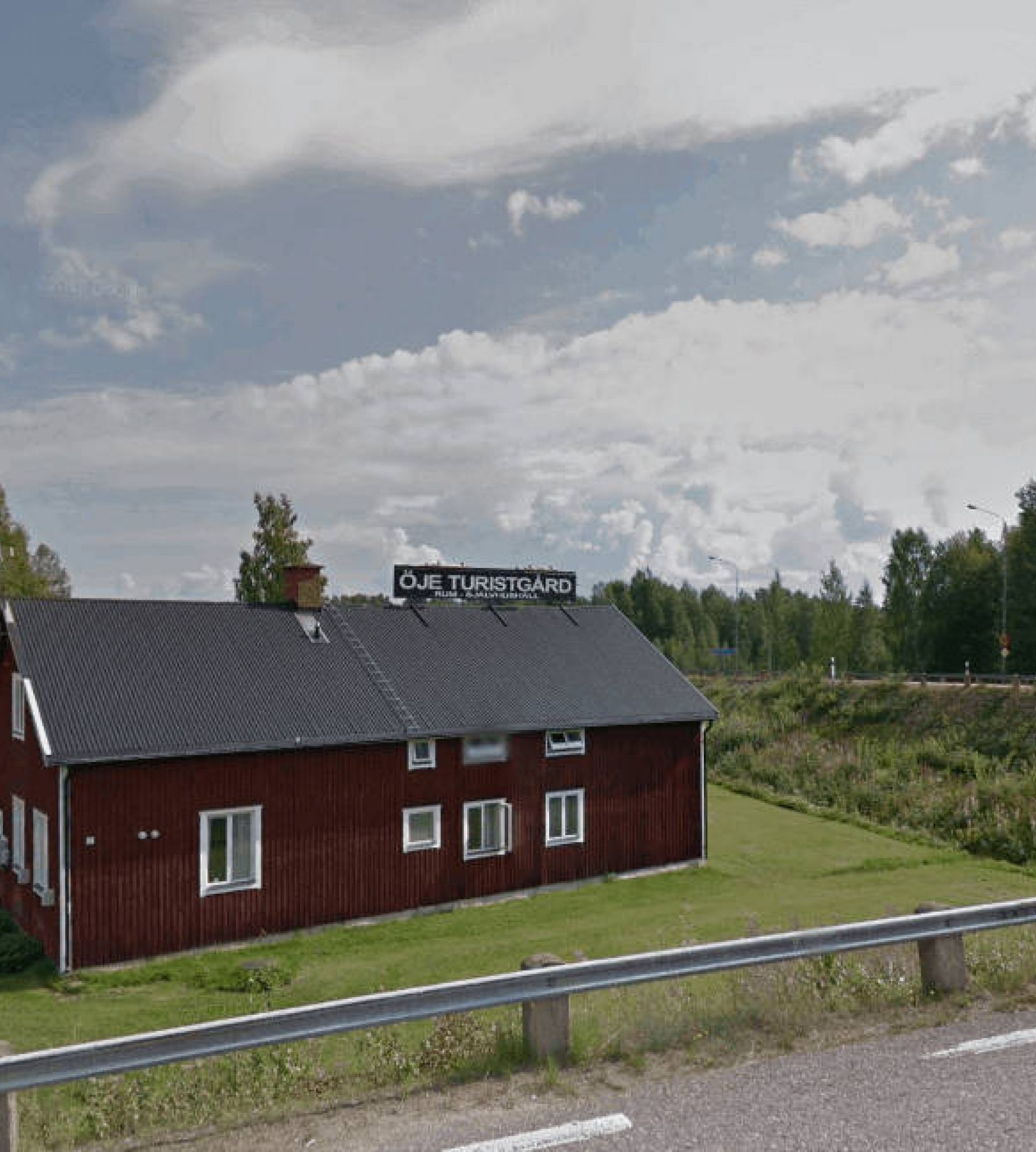 Öje Ogströmmens Camping — Aire camping car in Östra Öje