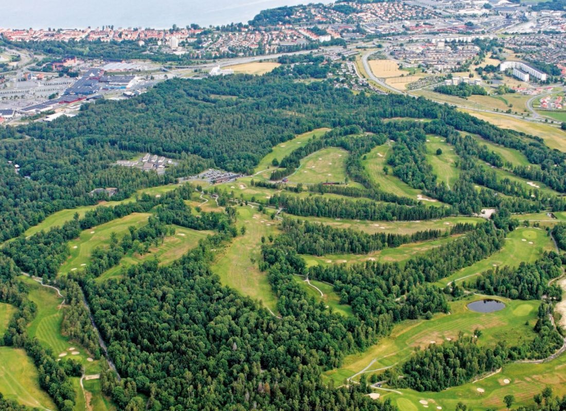 A6 Golfklubb — 露营车营地 in Jönköping