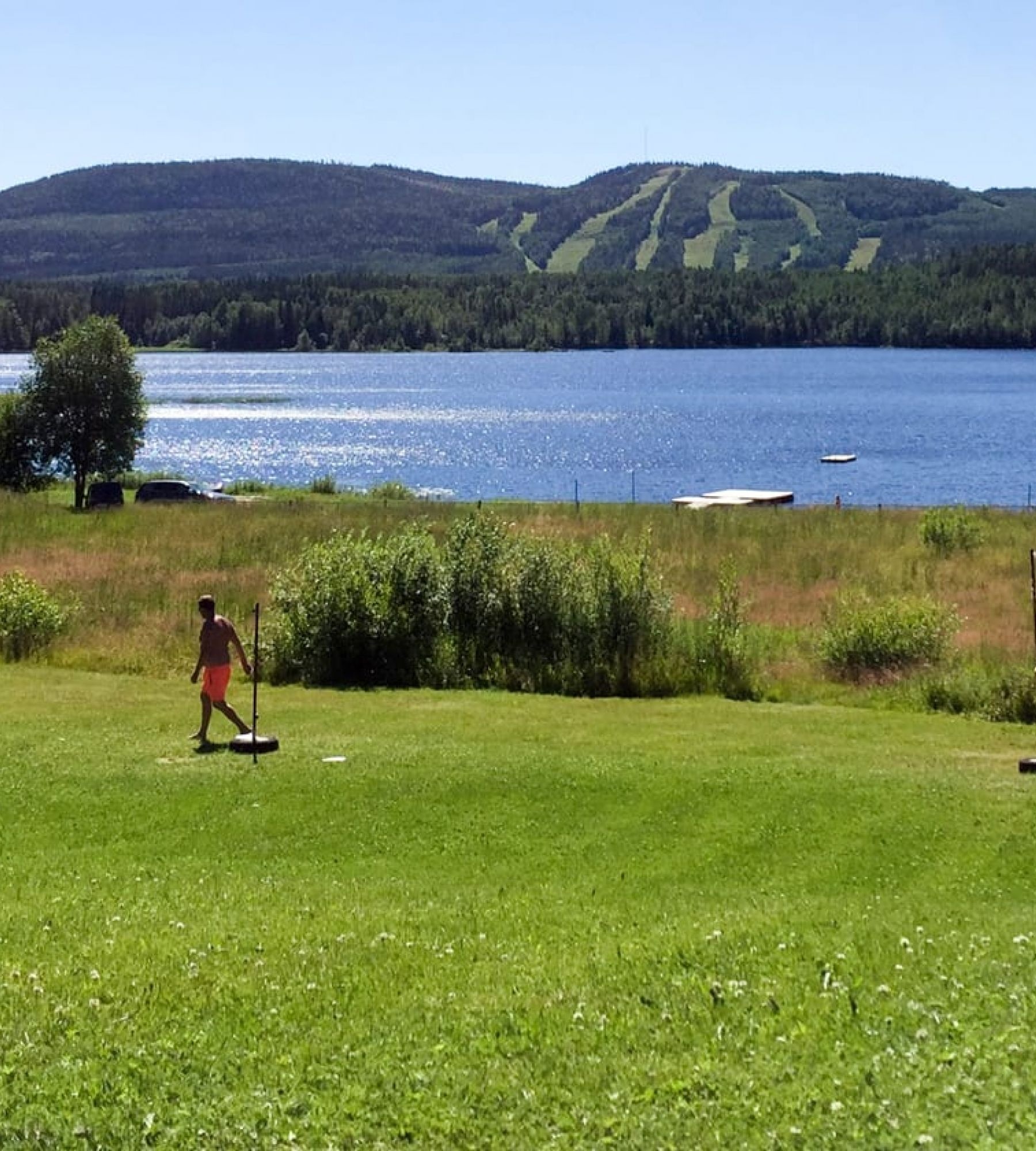 Caravan Club Hassela — Ställplats in Kyrkbyn