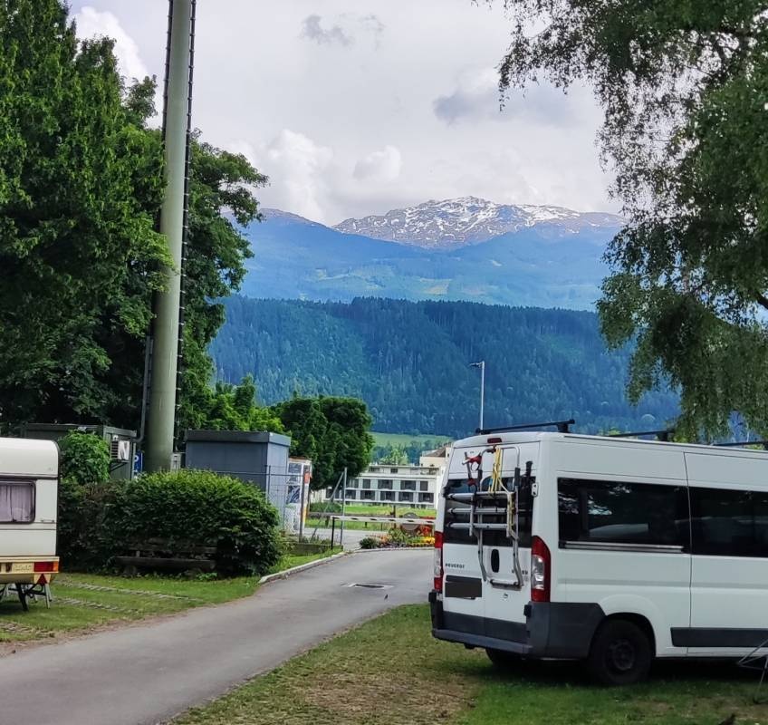 Schwimmbad-Camping Hall — Campingplass in Hall in Tirol