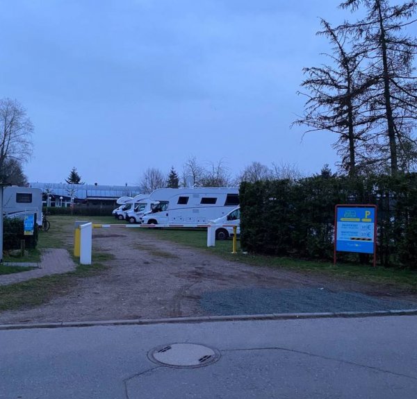 Wohnmobilhafen  Regenbogencamp Boltenhagen — Photo 3