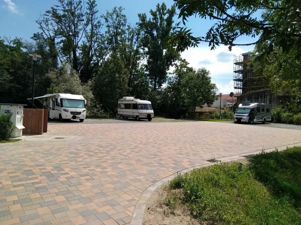 Carnot'sche Mauer — Campervan Site in Germersheim