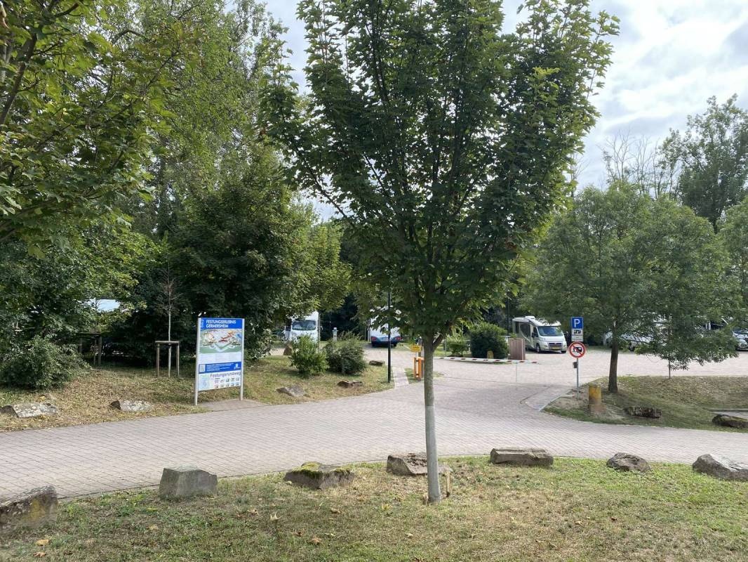 Carnot'sche Mauer — Sp. parking dla kamperów in Germersheim