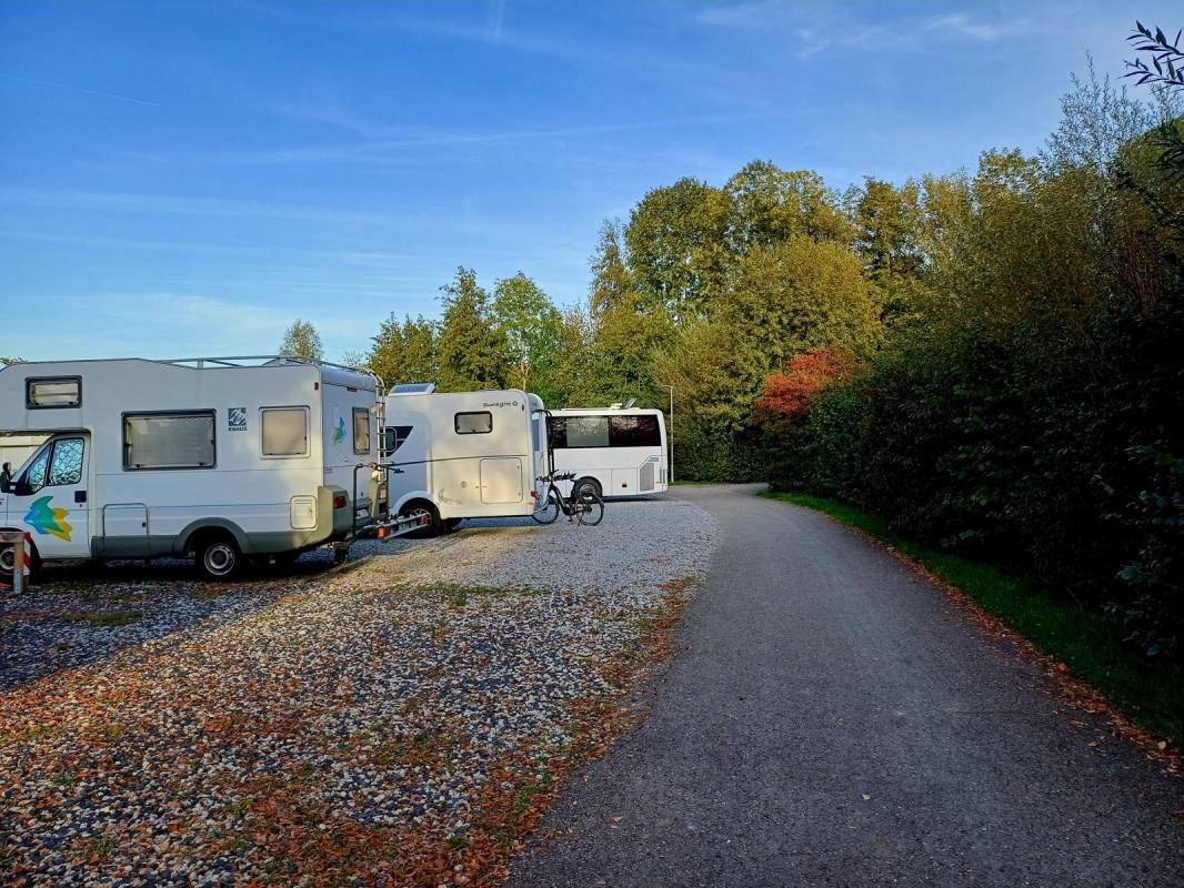 Stellplatz Heiningen — Karavan Sitesi in Heiningen