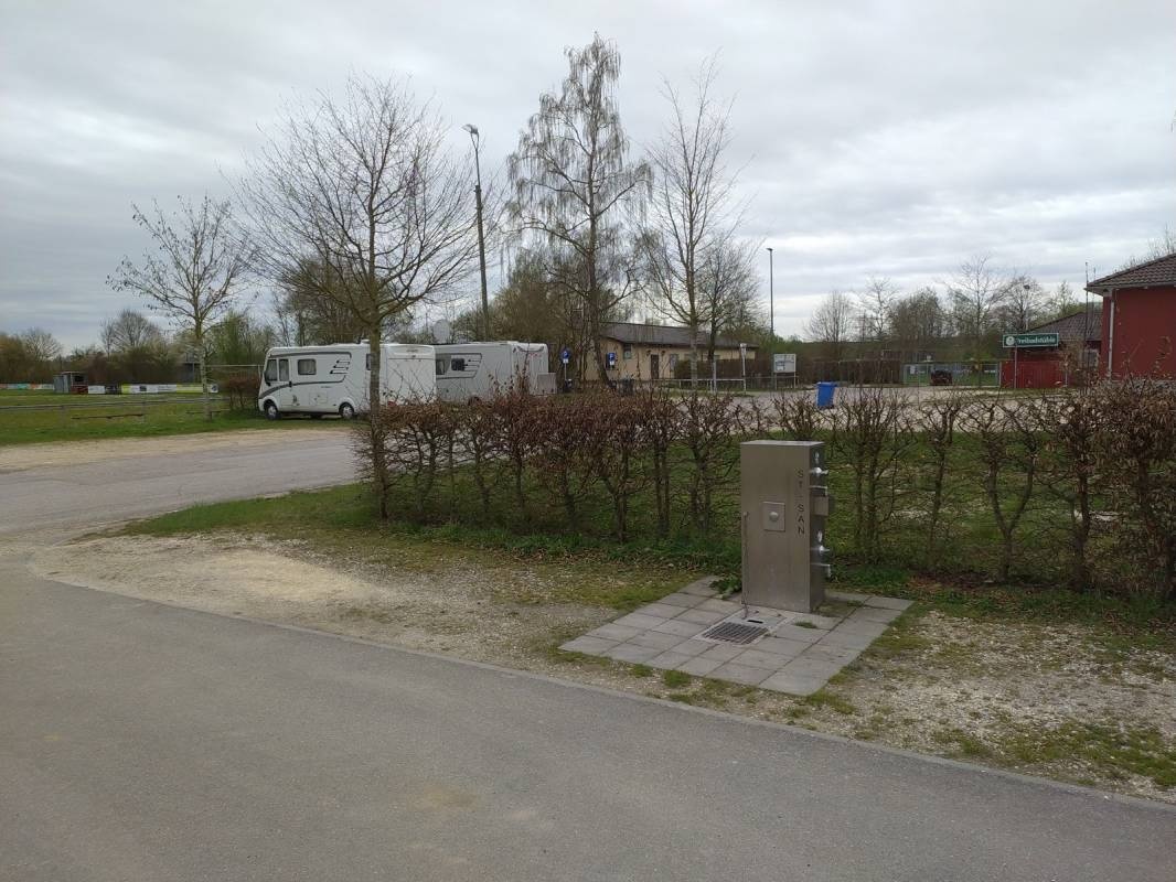Stellplatz Ichenhausen — Campervan Site in Ichenhausen