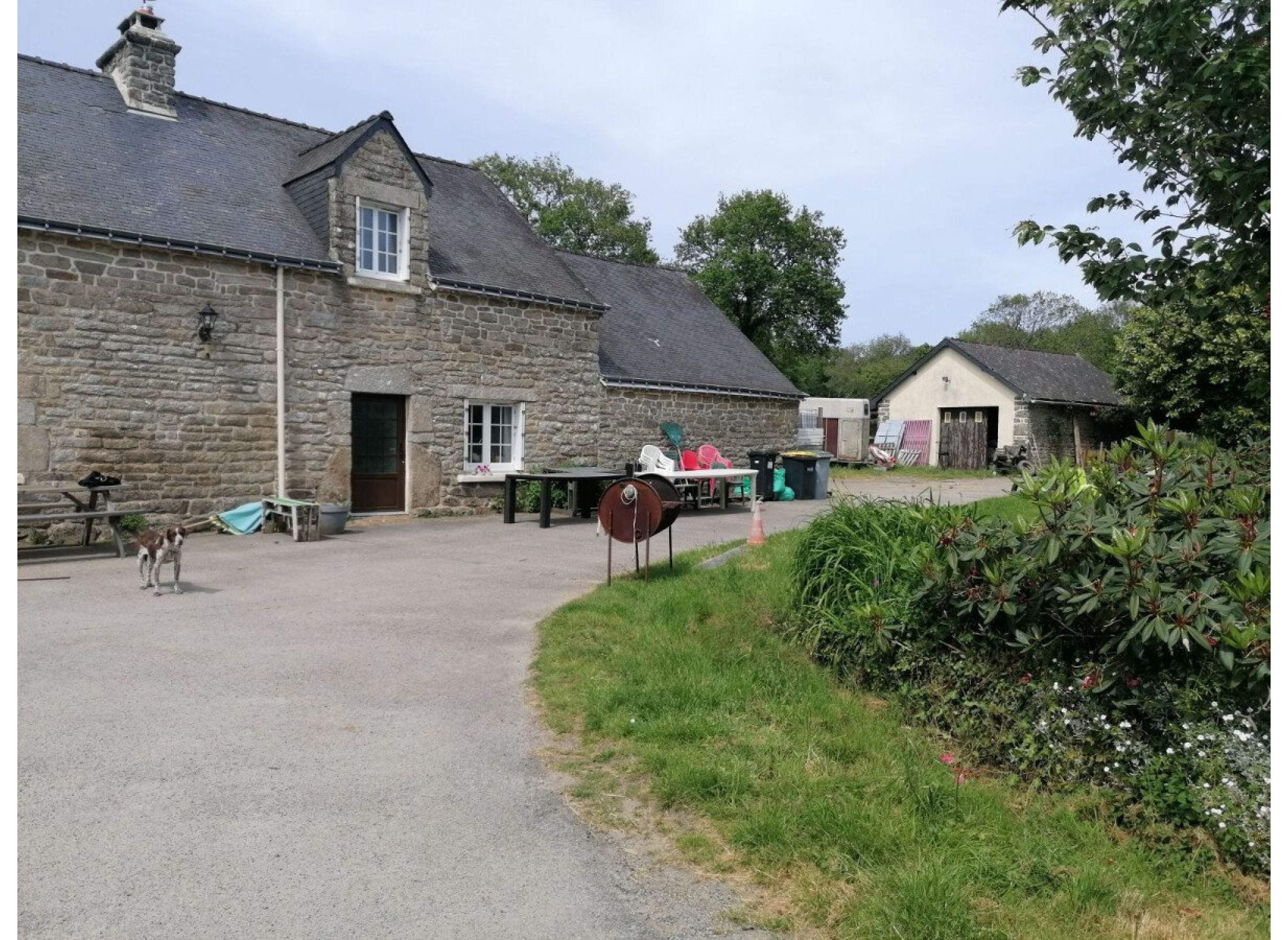 ZELTEN ZWISCHEN LAND UND MEER IN MORBIHAN TENTES ENTRE TERRE ET MER DANS LE MORBIHAN#1 — Area di sosta in Monterblanc