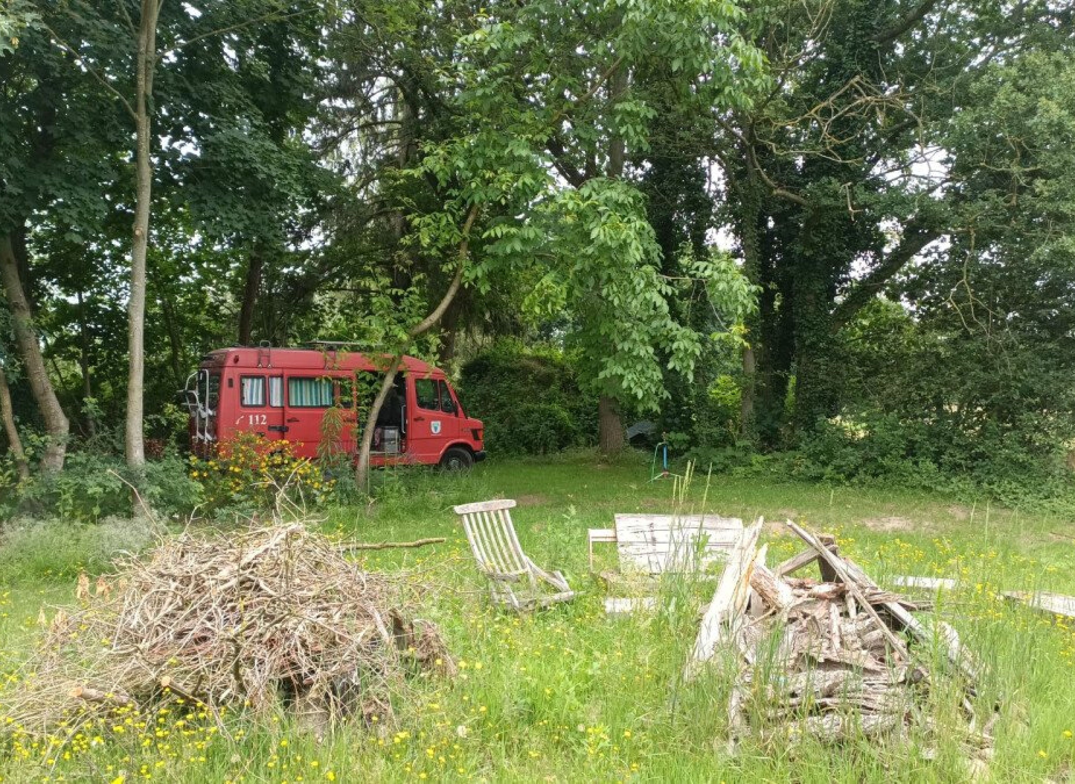 Stellplatz nahe Therme Bad Wildnack — Ställplats in Krams