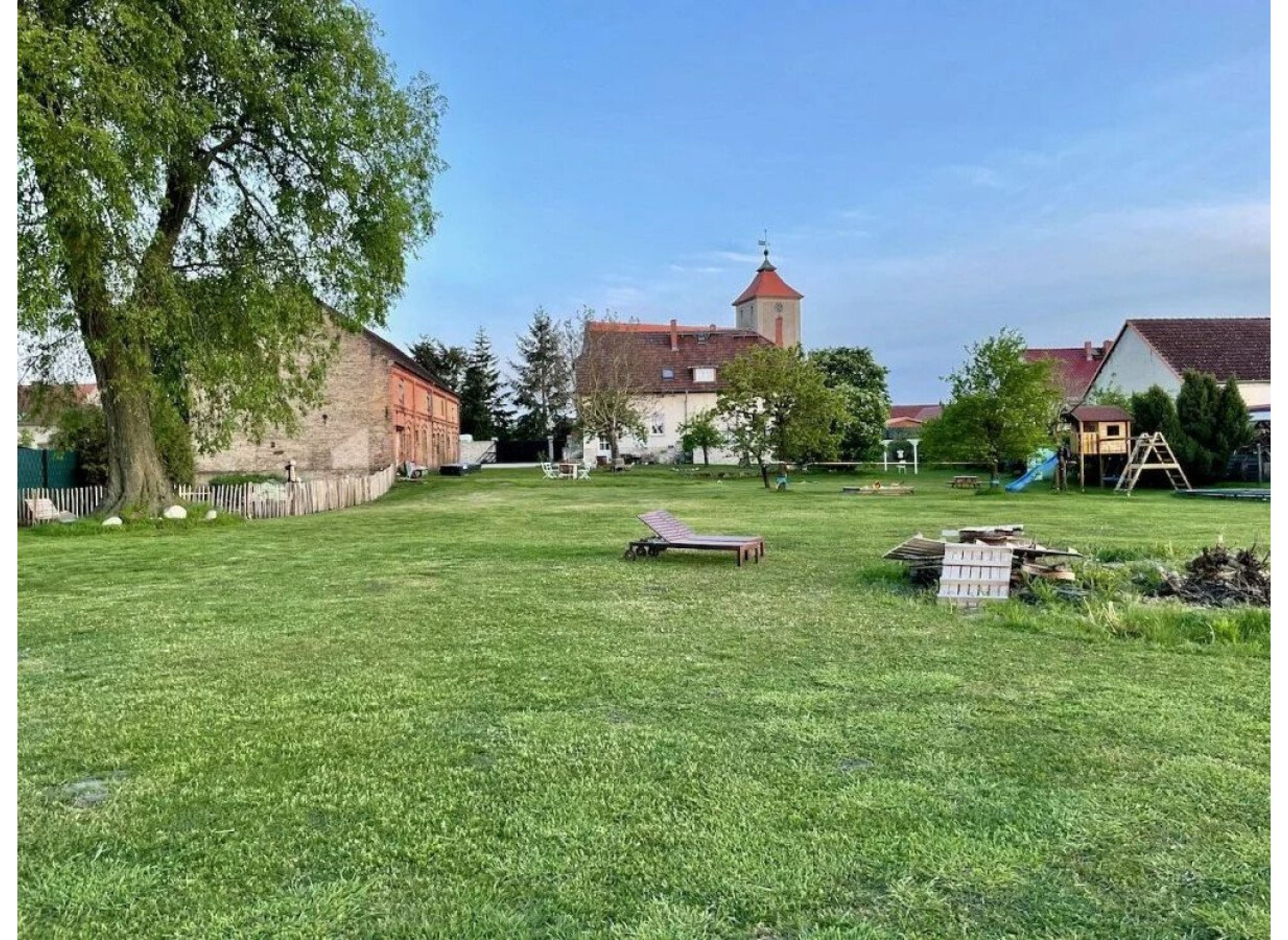 stellplatz am brandenburger landhaus mit weitblick — Karavan Sitesi in Löwenberger Land