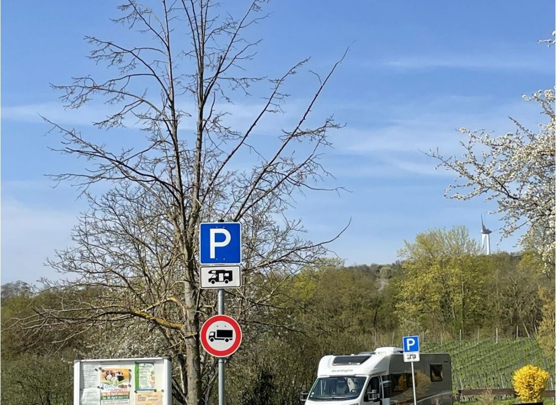 Caravanstellplatz Guntersblum — Aire camping car in Guntersblum