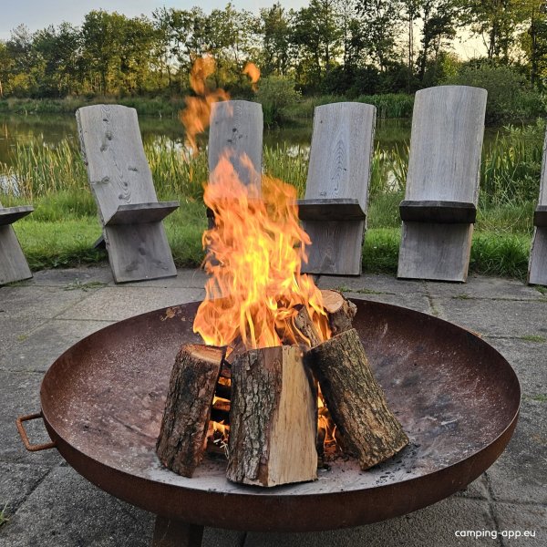 Hygge Lake Camping — Foto 2