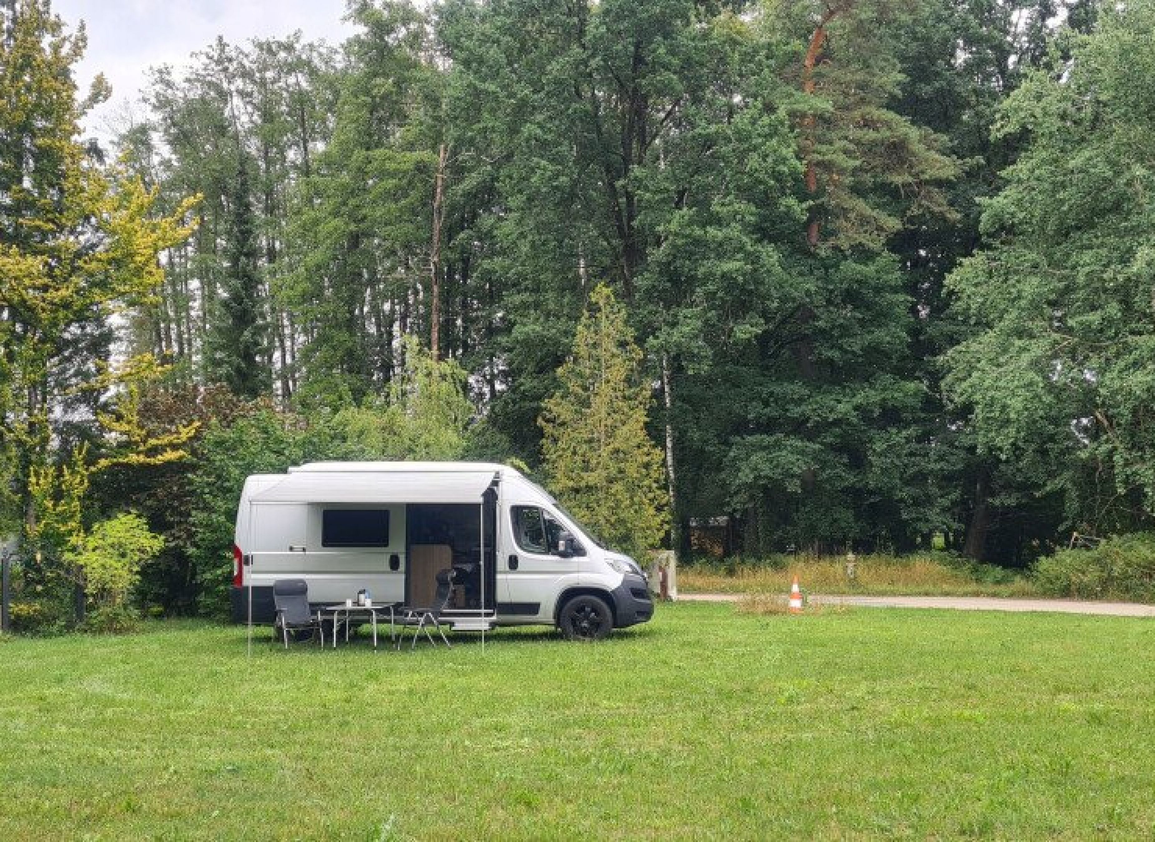 Ruhezone#3 — Sp. parking dla kamperów in Postbauer-Heng