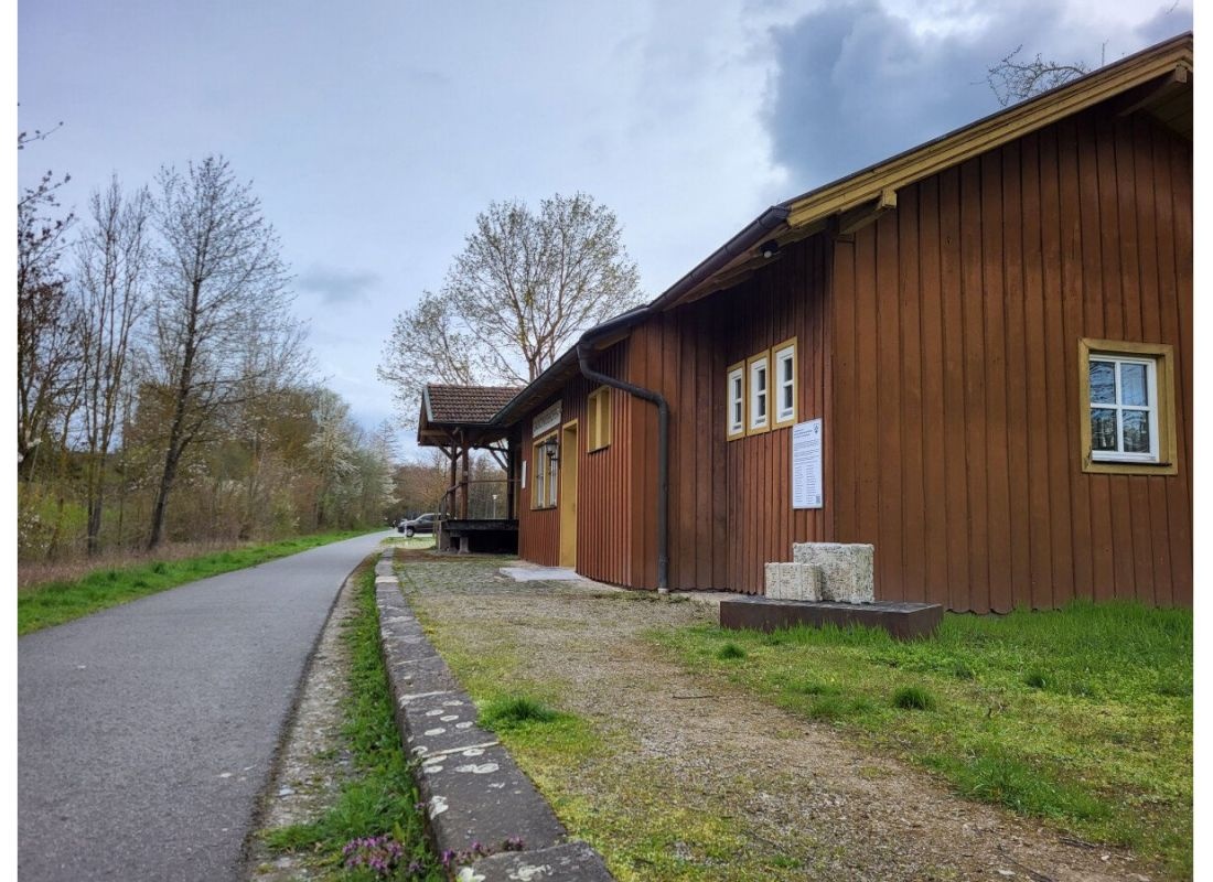 Am alten Bahnhof — 露营车营地 in Gaukönigshofen
