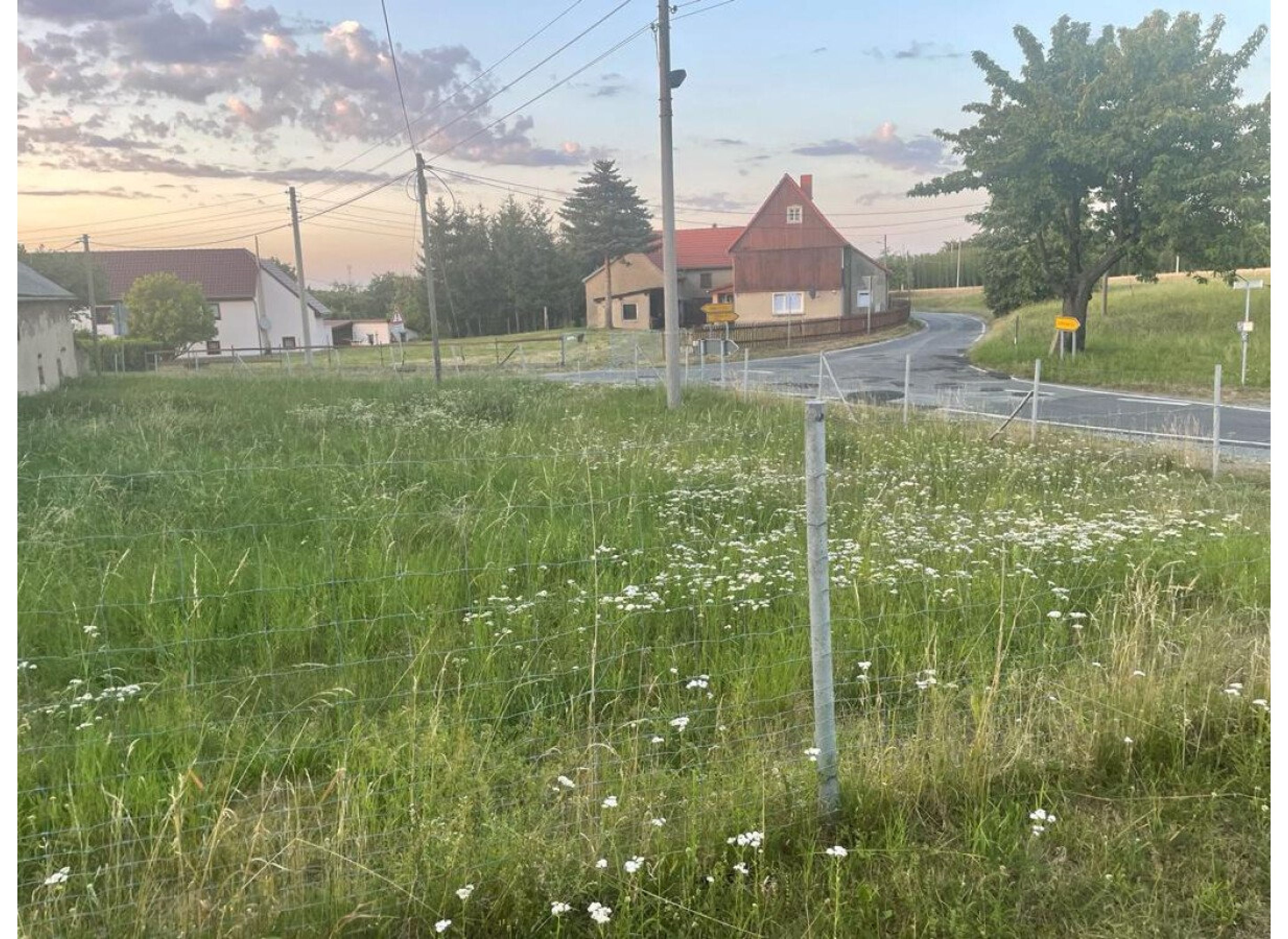 Unterhalb des Herrenhauses am Rande zur Oberlausitz — Bobilplass in Burkau