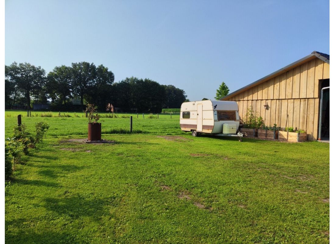 Mitten im Grünen-Hook — Aire camping car in Wettringen