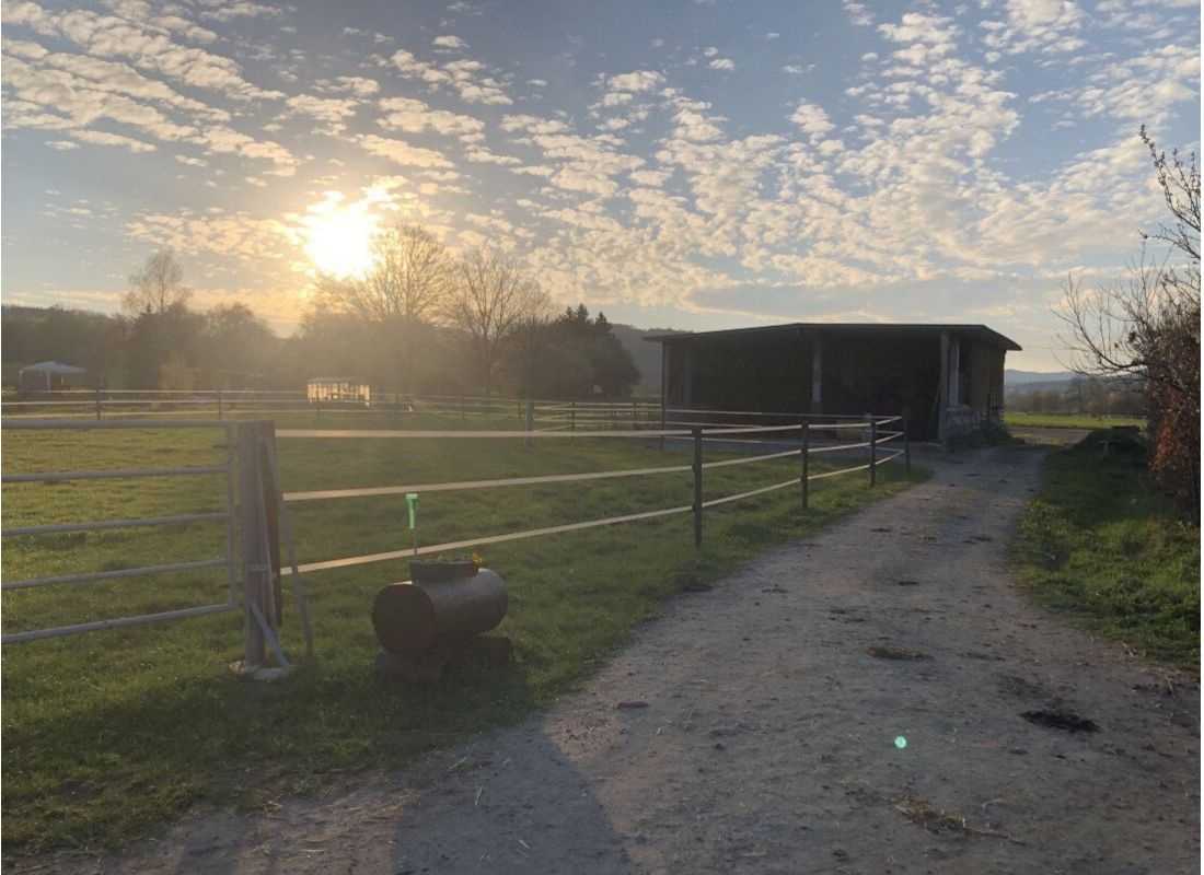 In Lohra auf einem Bauernhof — Camperplads in Lohra