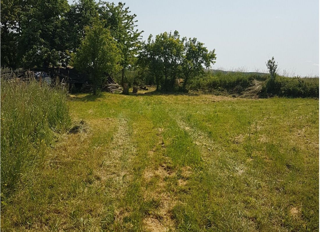 Wunderschöner Stellplatz in der Eifel nähe Nürburgring — Karavan Sitesi in Pomster