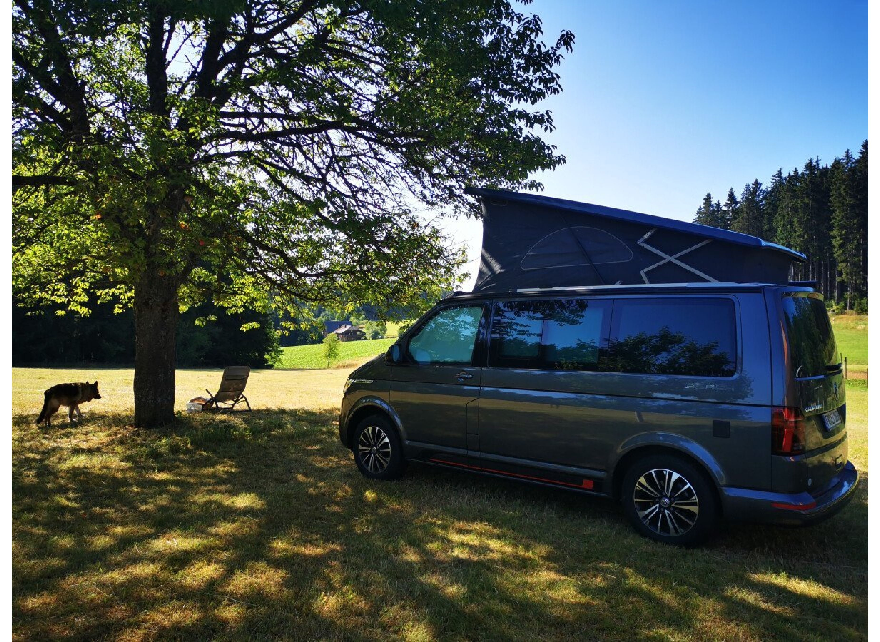In der Waldstadt unterm Kirschbaum — Sítio para autocaravanas in Titisee-Neustadt