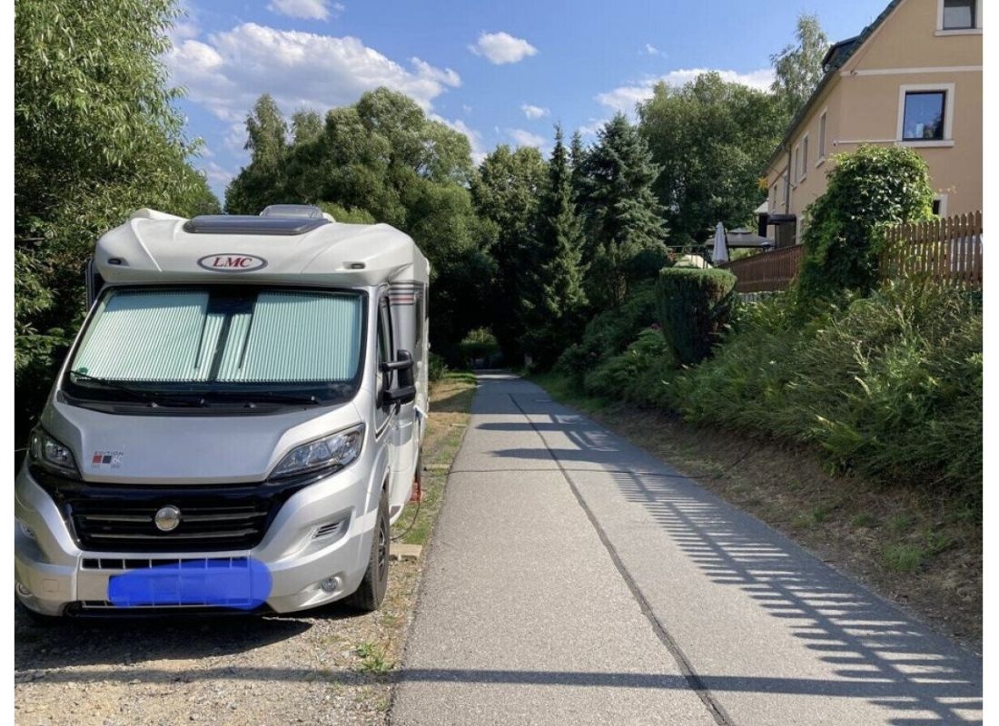 Stellplatz für kleines Wohnmobil — Stellplatz in Sebnitz