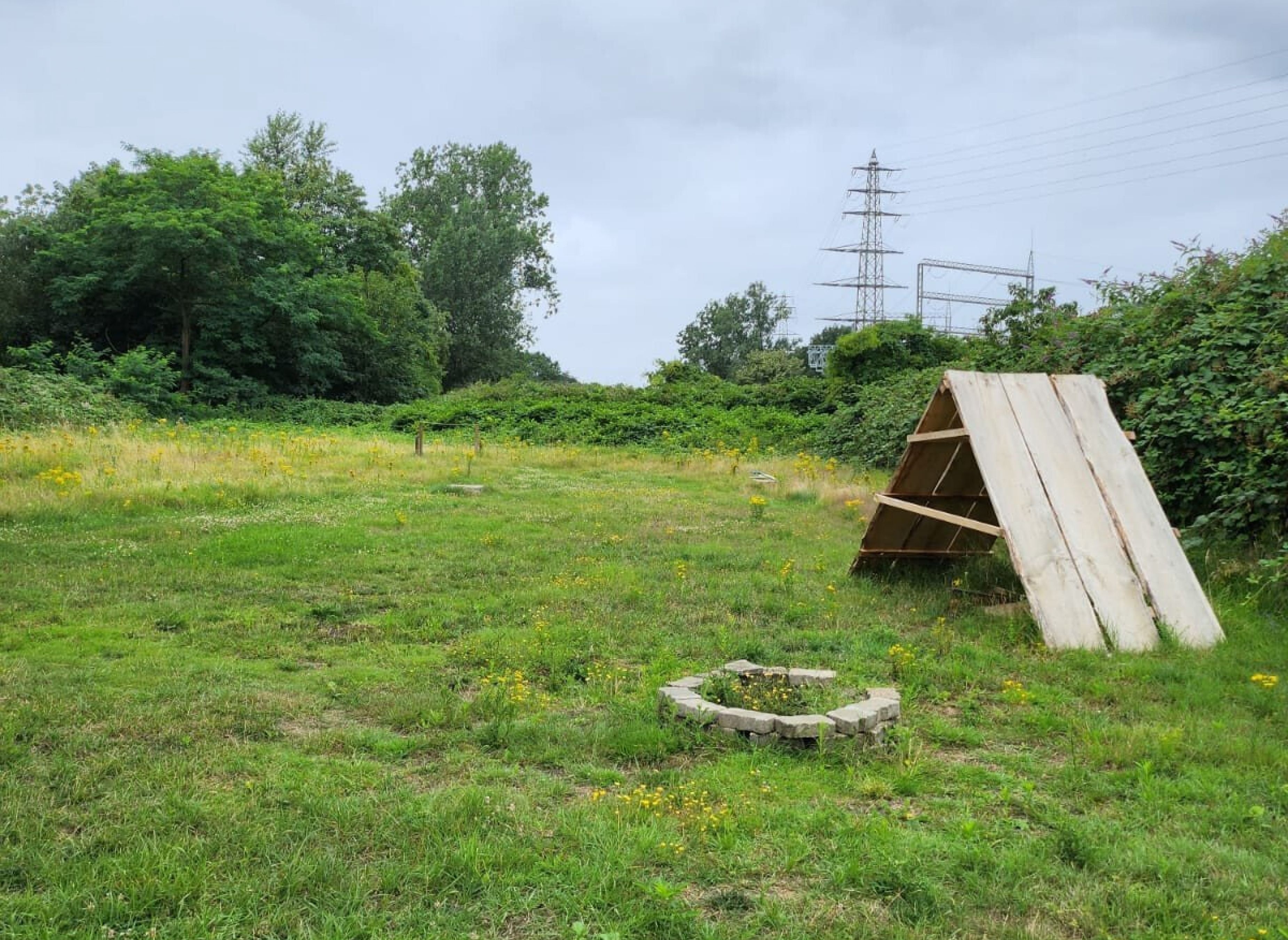 Einfache Wiese/Schotter — Sp. parking dla kamperów in Bottrop