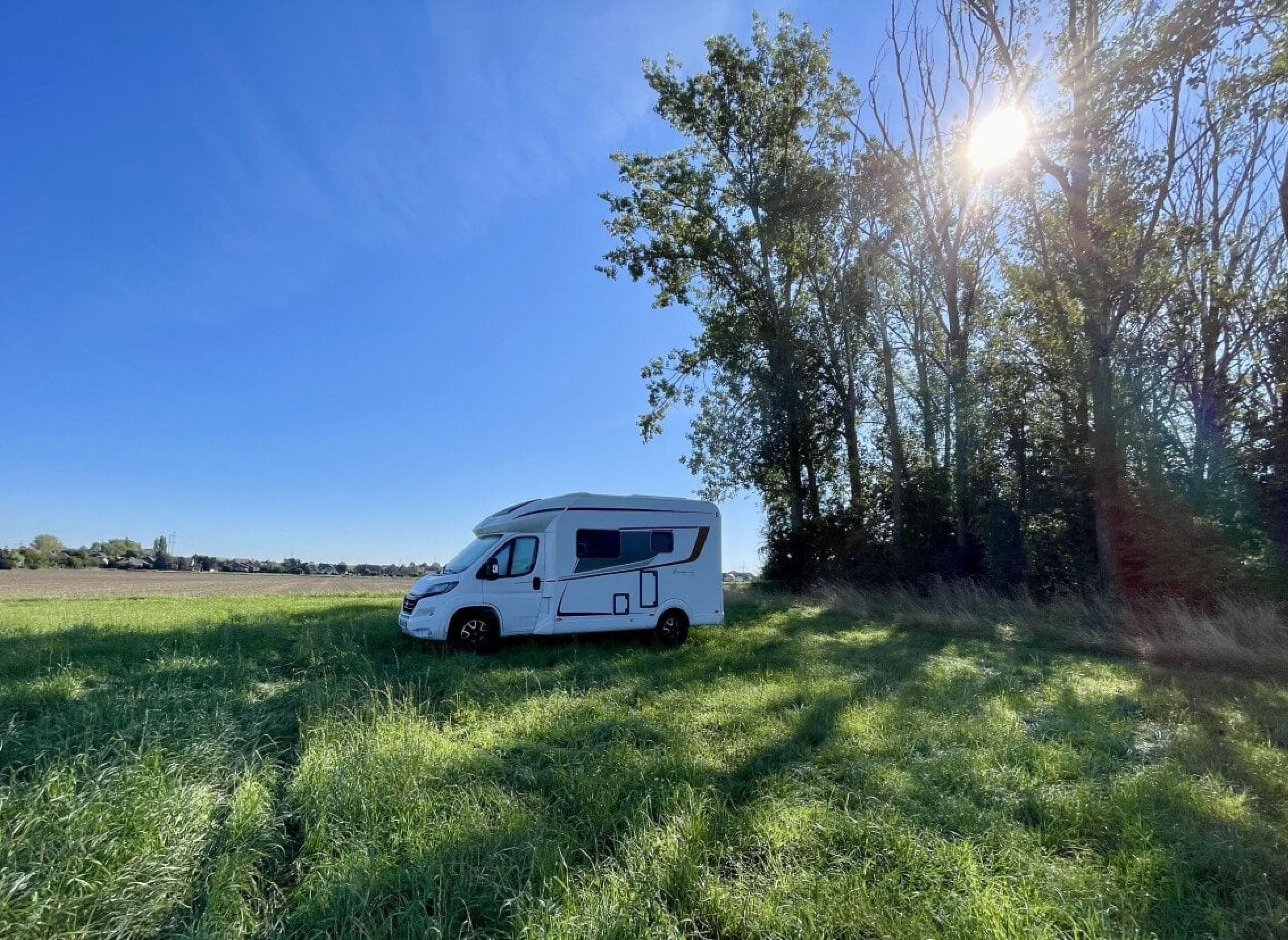 Übernachtung auf der Hühnerwiese — Ställplats in Laatzen