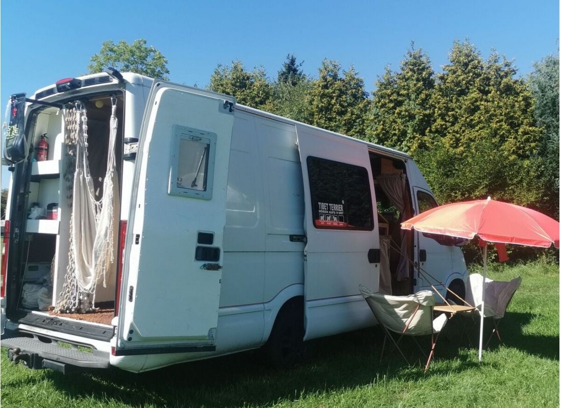 Stellplatz auf der Wiese von Konni - Island — Bobilplass in Petershagen