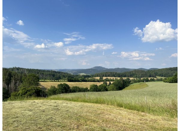 Wunderschöne Auszeit in der Natur mit Blick auf den Meisner und Alheimer — Foto 3