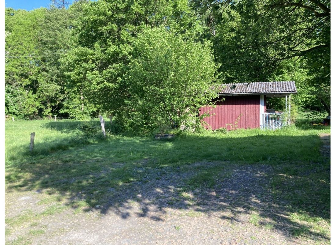 Idealer Ausgangspunkt für Wanderungen und Fahrradtouren im Oberbergischen — Camperplaats in Lindlar
