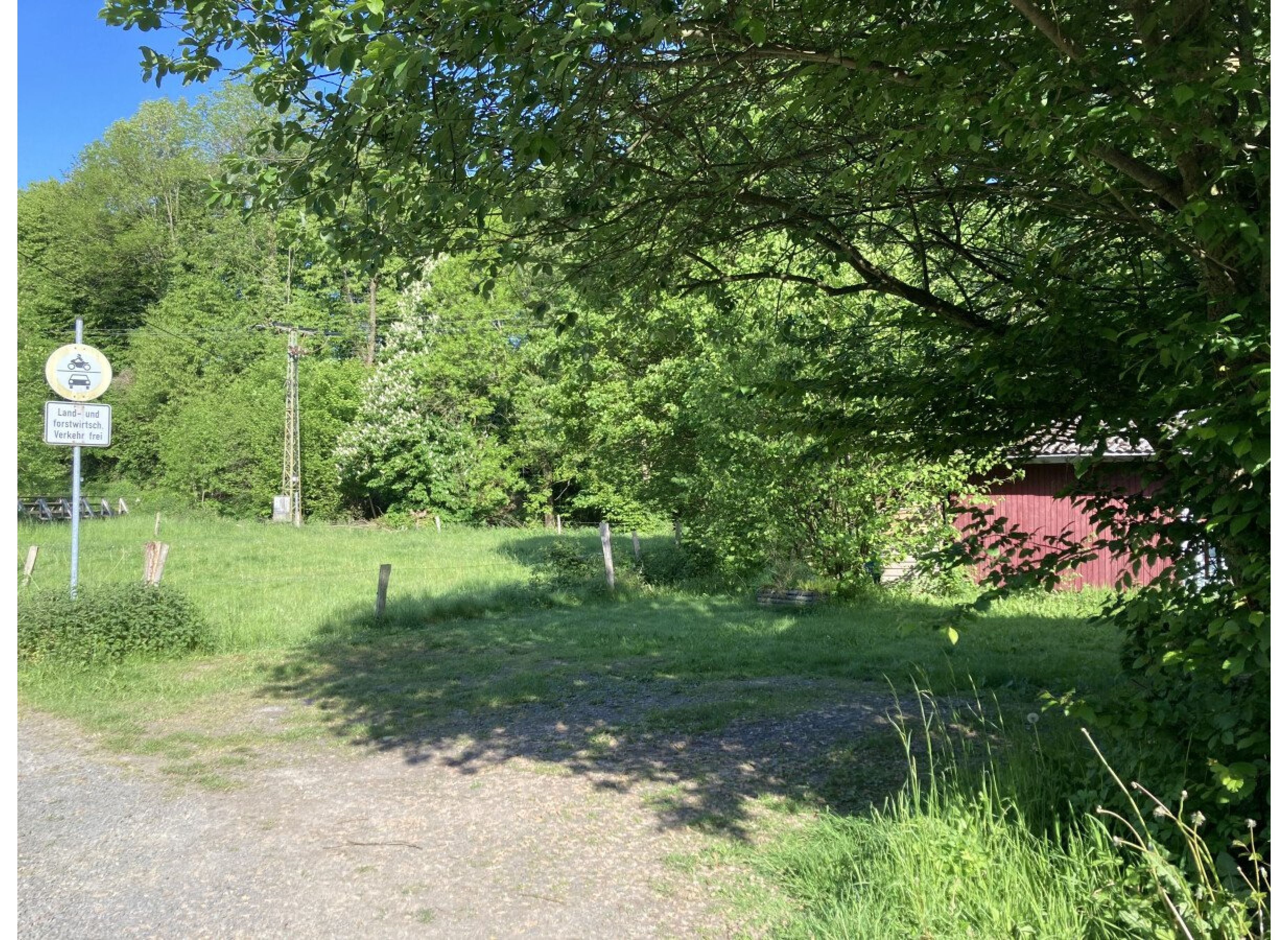 Idealer Ausgangspunkt für Wanderungen und Fahrradtouren im Oberbergischen — Stellplatz in Lindlar