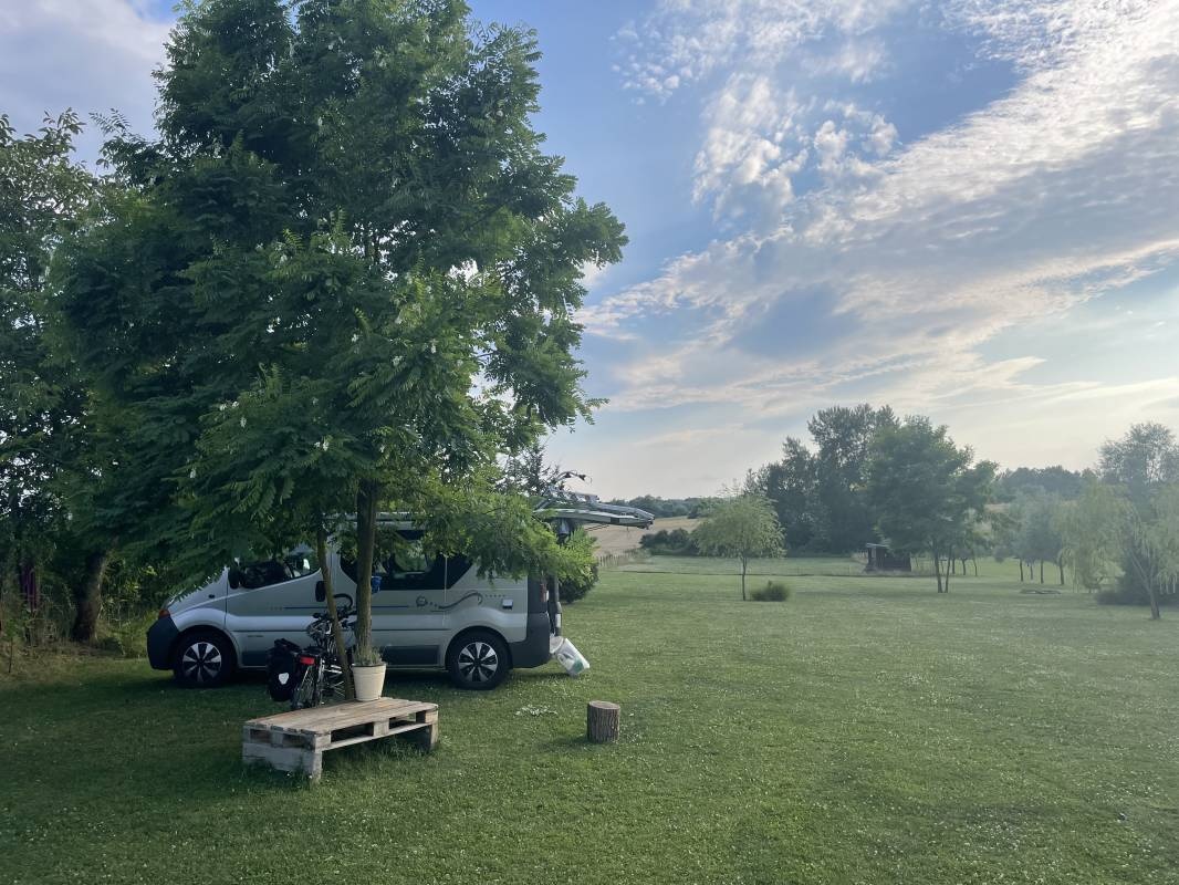 Camping Moongarden — Kamp yeri in Kováčovce